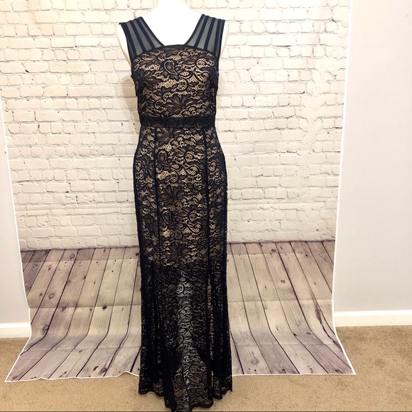 Formal Navy Lace Long Dress, size 6 - Picture 2 of 7